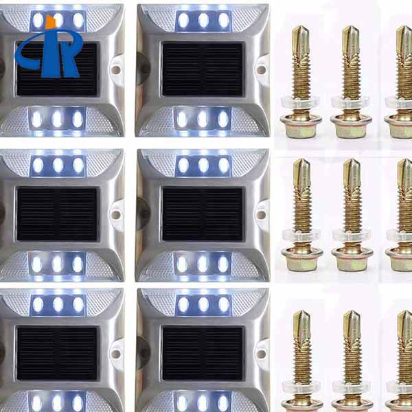 <h3>Synchronous flashing road stud light with spike manufacturer</h3>
